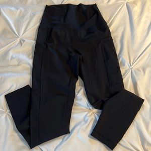 Black 90 Degree leggings w/ pockets